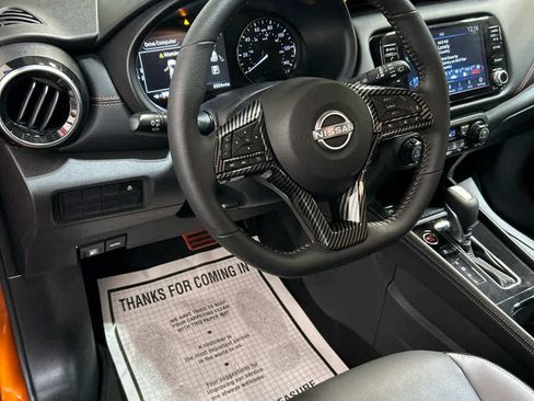 Used 2023 Nissan Kicks SR w/ SR Premium Package FWD image 9