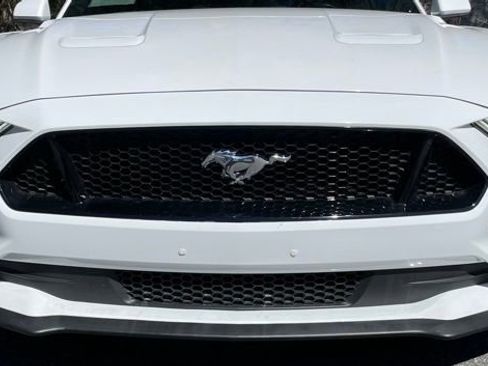 Used 2022 Ford Mustang GT Premium image 3
