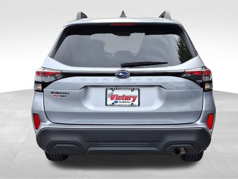 Certified 2025 Subaru Forester Premium image 5