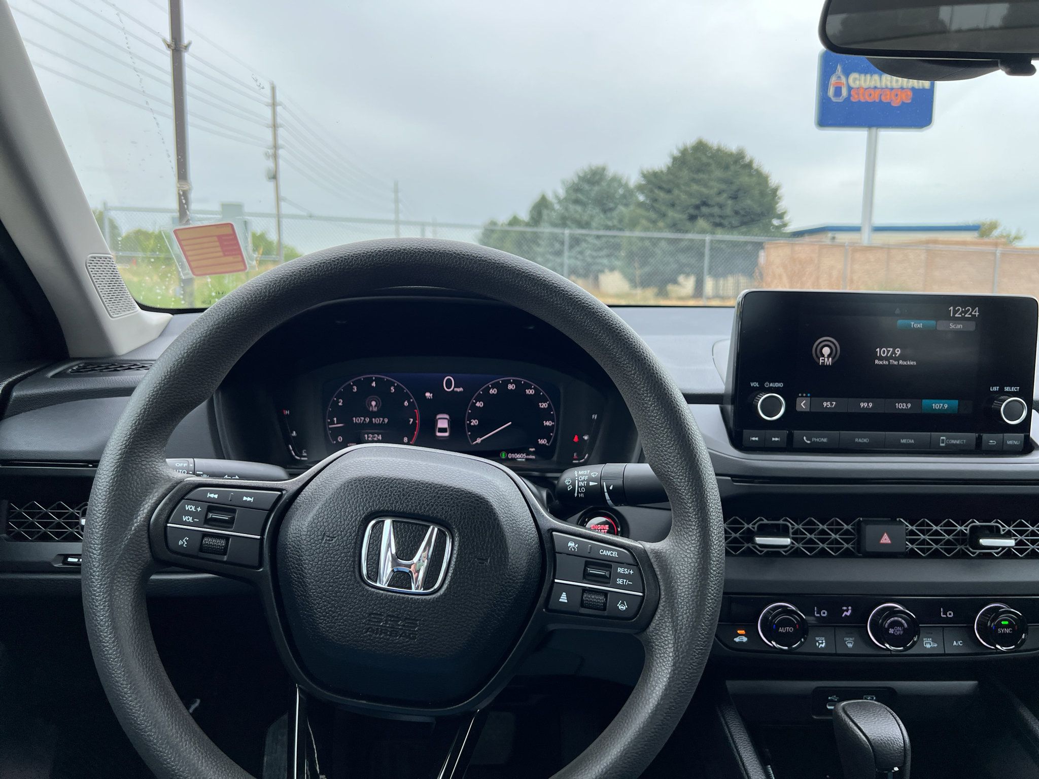 Used 2025 Honda Accord SE image 11