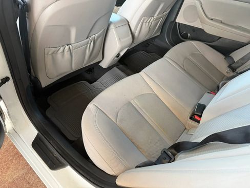 Used 2015 Hyundai Sonata SE FWD image 19