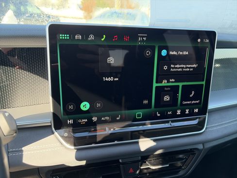 New 2026 Volkswagen Tiguan SE image 25