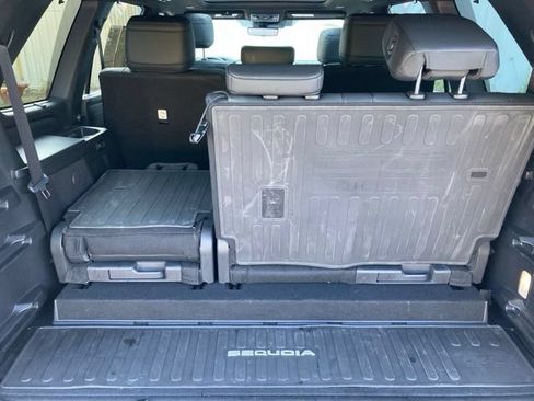 Used 2025 Toyota Sequoia Limited w/ Tow Technology Package AWD/4WD image 9