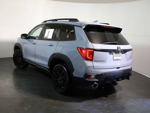 Used 2022 Honda Passport Elite image 2