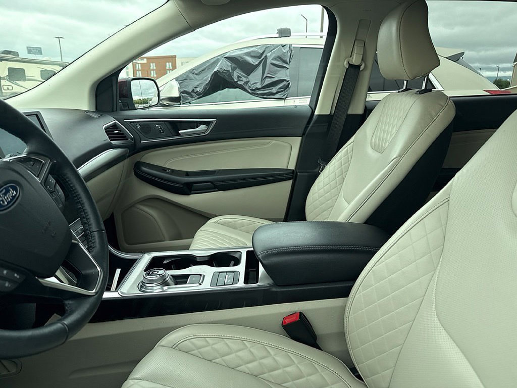 Used 2024 Ford Edge Titanium w/ Titanium Elite Package AWD/4WD image 4