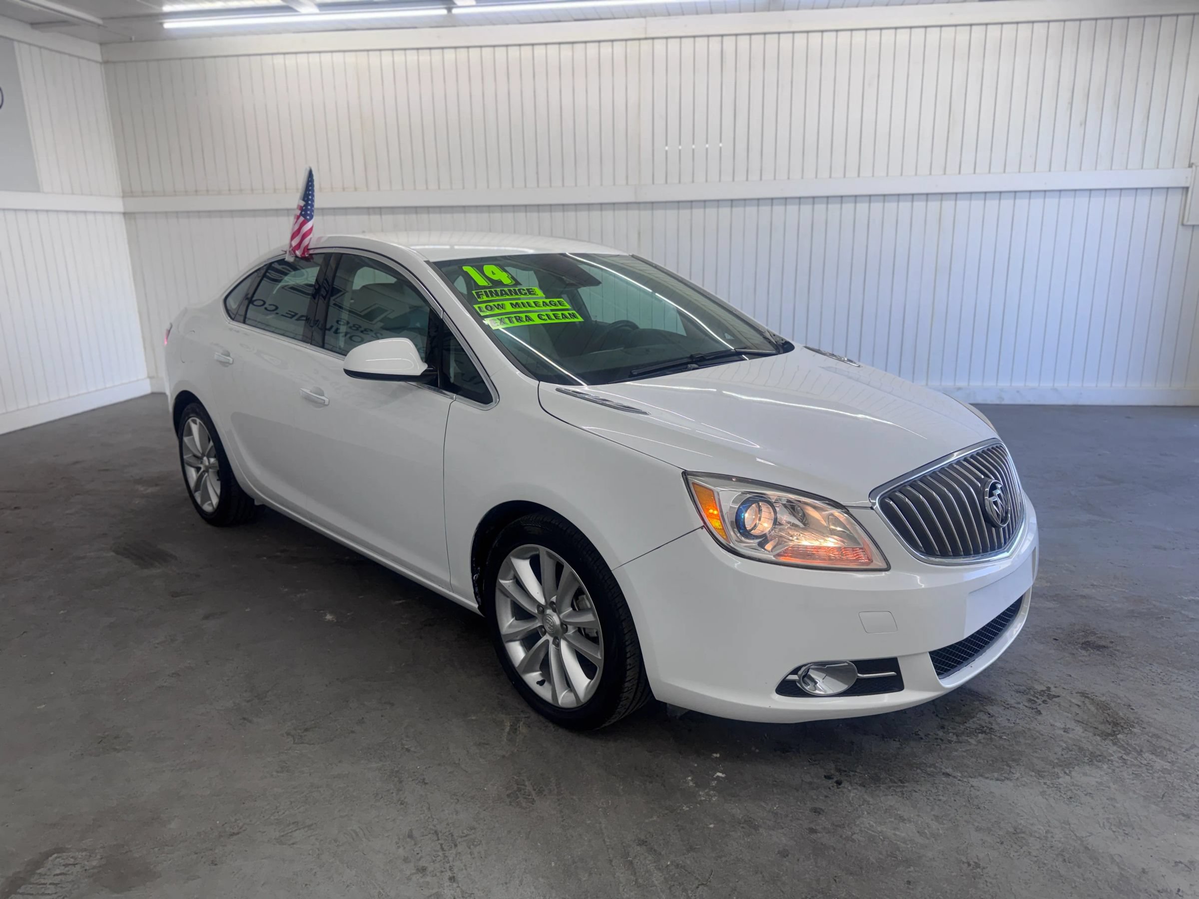 Used 2014 Buick Verano Convenience FWD image 3