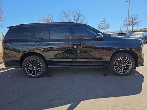 Certified 2026 Cadillac Escalade V w/ LPO, ONYX Package image 7