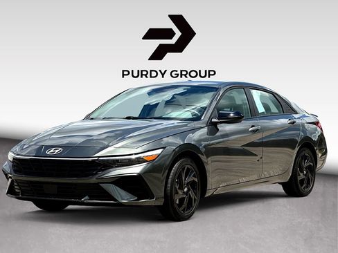 Used 2026 Hyundai Elantra Sport FWD image 4