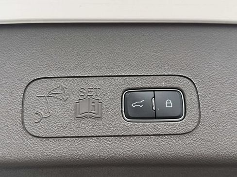 Used 2023 Lincoln Aviator AWD w/ Premium Package image 8