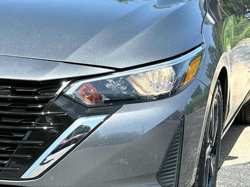 Used 2025 Nissan Sentra SV FWD image 16