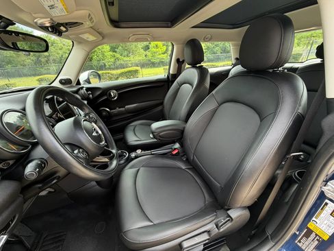 Used 2017 MINI Cooper 2-Door Hardtop FWD image 13
