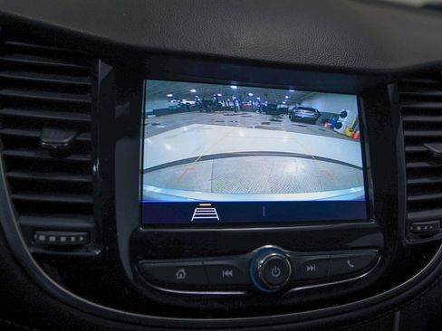 Used 2021 Chevrolet Trax LS image 18