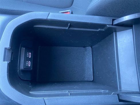 Used 2023 Toyota RAV4 LE image 29