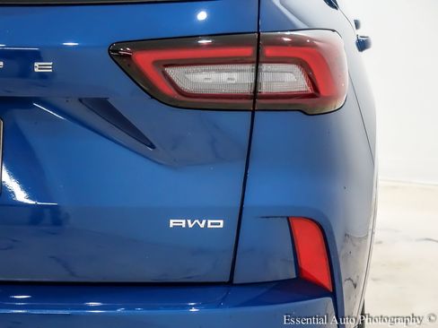 Used 2023 Ford Escape ST-Line w/ Tech Pack #1 image 8