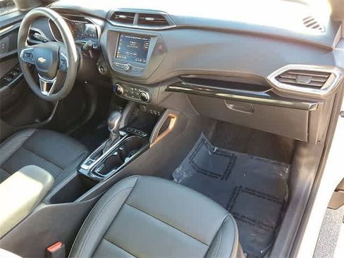 Certified 2023 Chevrolet TrailBlazer ACTIV image 32