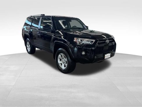Used 2021 Toyota 4Runner SR5 AWD/4WD image 27