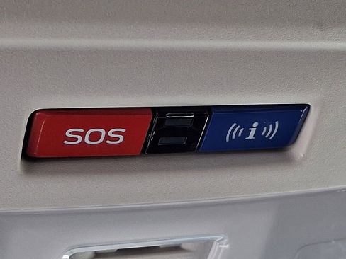 Used 2017 Subaru Crosstrek 2.0i Limited image 26