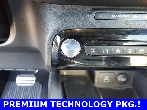 Certified 2023 Ford Escape ST-Line Elite w/ Premium Technology Package image 24