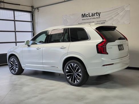 New 2026 Volvo XC90 B5 Plus w/ Protection Package Premier AWD/4WD image 3