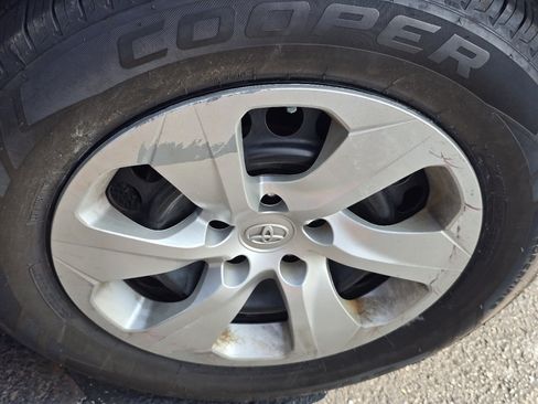 Certified 2021 Toyota RAV4 LE FWD image 25