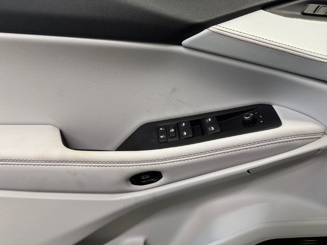New 2026 Jeep Cherokee Overland w/ Advanced Pro Tech Group AWD/4WD image 30