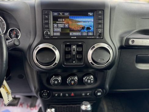 Used 2017 Jeep Wrangler Unlimited Sahara w/ Quick Order Package 24E Chief image 13