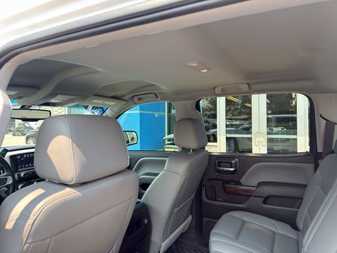 Used 2018 GMC Sierra 1500 SLT AWD/4WD image 12