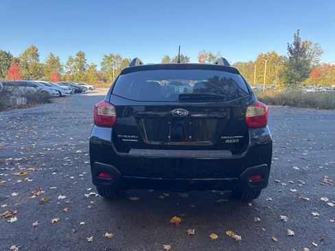 Used 2017 Subaru Crosstrek 2.0i Premium image 5