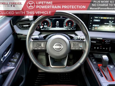 Used 2025 Nissan Kicks SR image 23