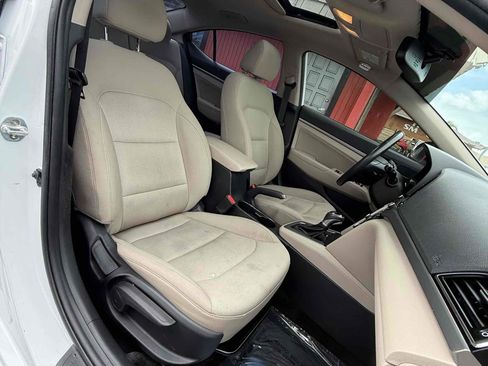 Used 2018 Hyundai Elantra Value Edition image 32