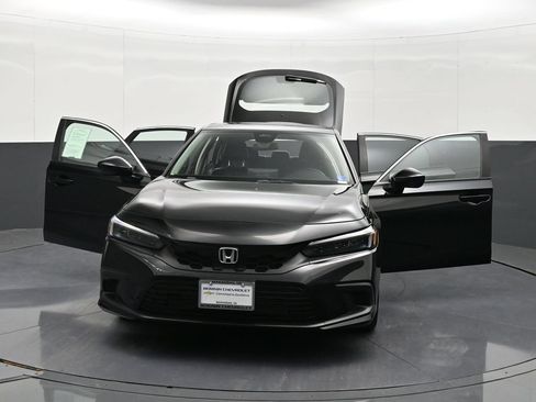 Used 2024 Honda Civic EX-L image 43