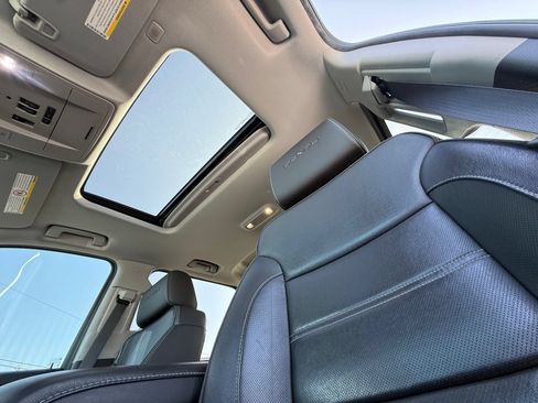 Used 2019 GMC Sierra 3500 Denali AWD/4WD image 25