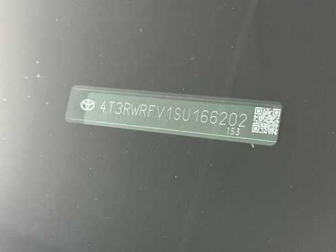 Used 2025 Toyota RAV4 XLE image 34