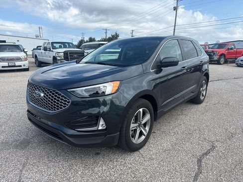 Used 2024 Ford Edge SEL w/ Convenience Package AWD/4WD image 3