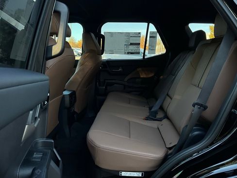 New 2025 Toyota 4Runner Limited image 14