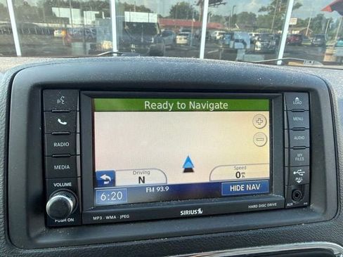 Used 2011 Dodge Grand Caravan Crew FWD image 15