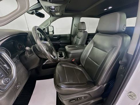 Used 2020 Chevrolet Silverado 2500 LTZ w/ Technology Package image 23