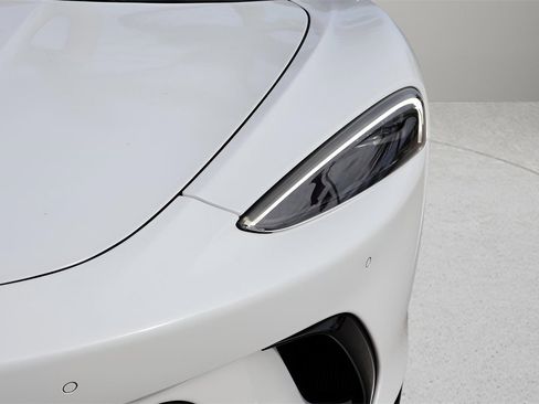 Used 2025 McLaren GTS image 21