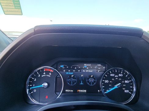 Used 2022 Ford F250 Lariat w/ Lariat Ultimate Package AWD/4WD image 13