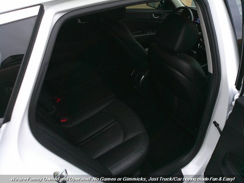 Used 2020 Kia Optima Premium image 19