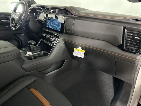 New 2026 GMC Sierra 1500 AT4 w/ AT4 Premium Package AWD/4WD image 29