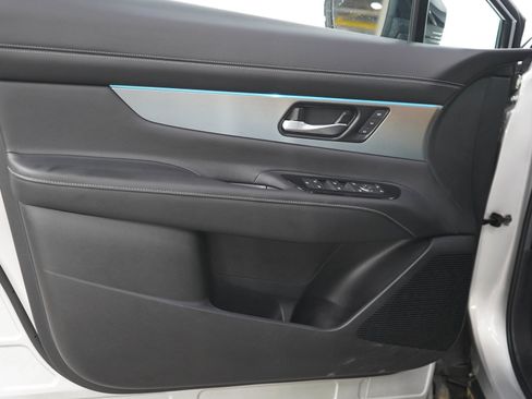 Used 2025 Nissan Murano SL AWD/4WD image 19