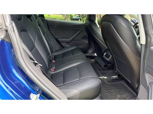 Used 2019 Tesla Model 3 RWD image 9