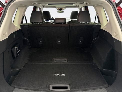 Used 2025 Nissan Rogue SL w/ Tech Package image 20