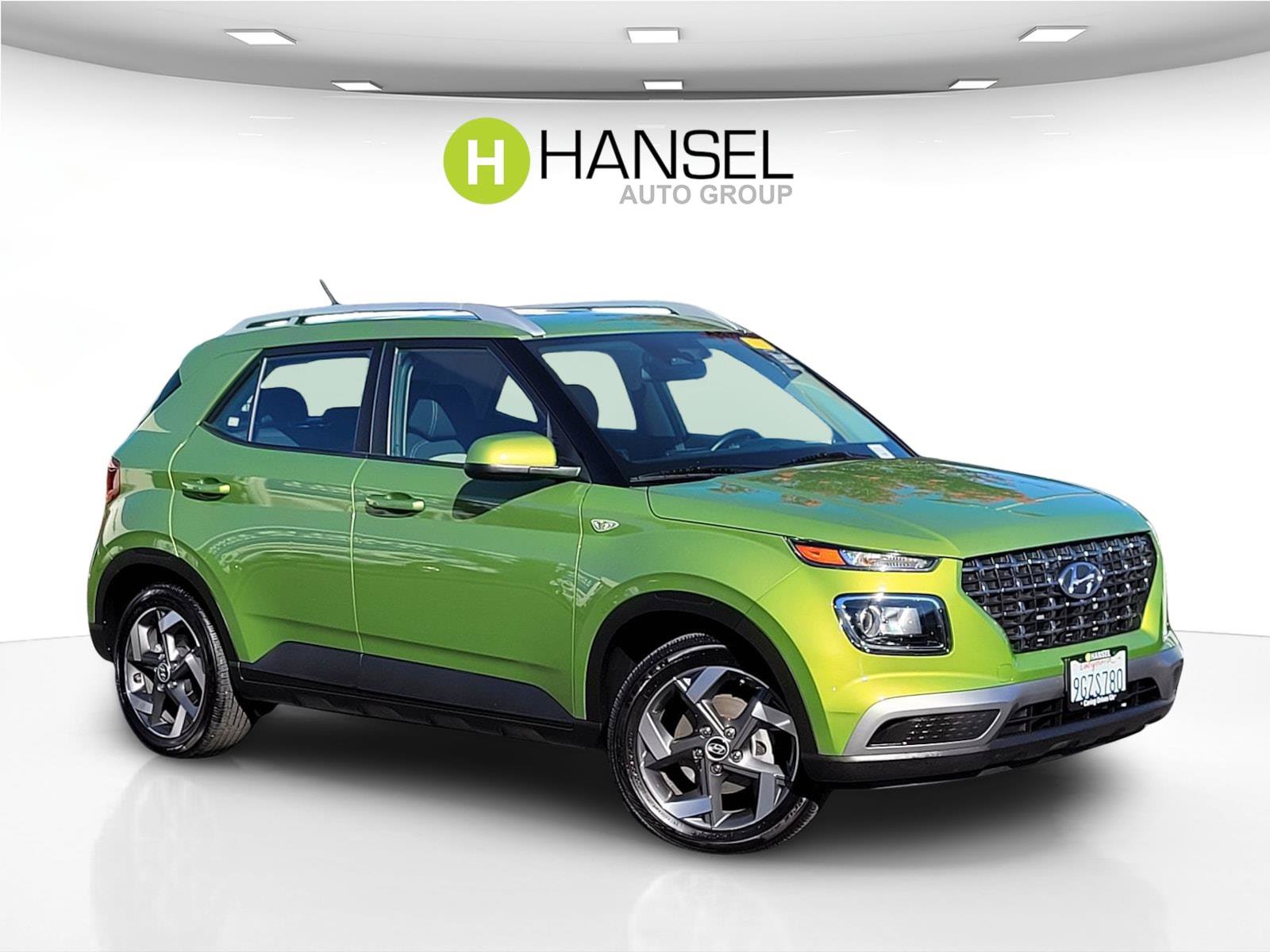 Used 2023 Hyundai Venue SEL FWD image 1