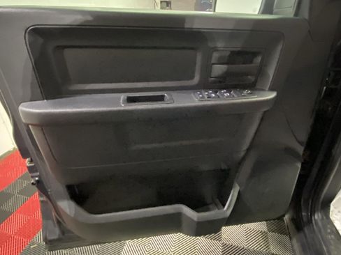 Used 2017 RAM 1500 Express AWD/4WD image 15