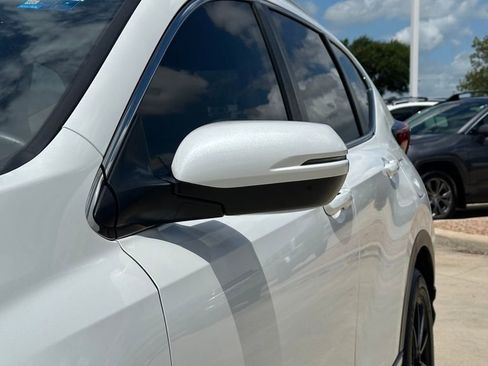Used 2021 Honda CR-V Touring image 11
