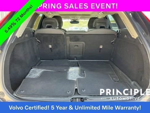 Certified 2023 Volvo XC60 B5 Core image 14