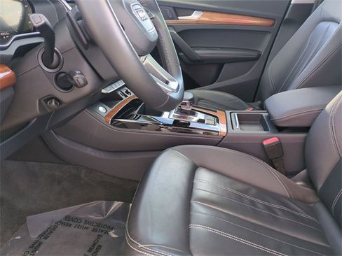 Used 2022 Audi Q5 2.0T Premium Plus image 15