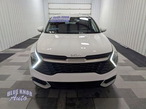 Used 2025 Kia Sportage LX image 6